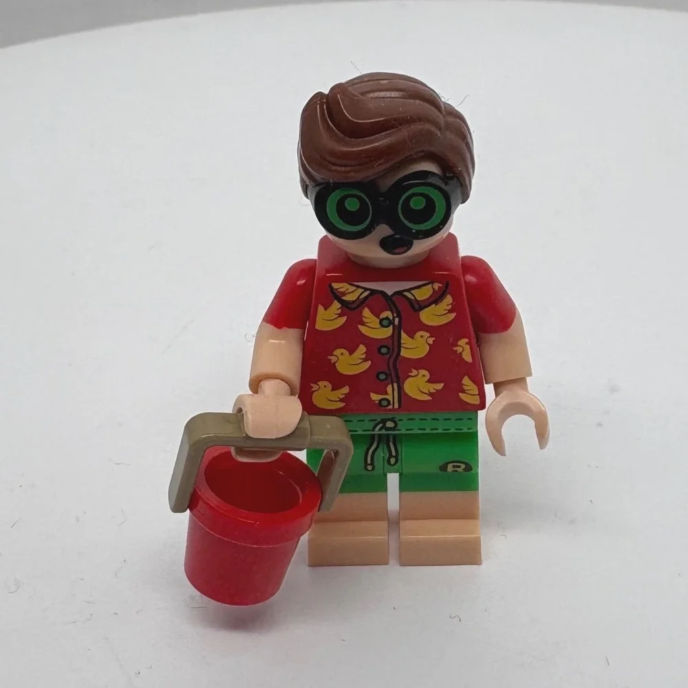 LEGO Batman Movie Vacation Robin Minifigure sh314 Red Duck Shirt Green Goggles